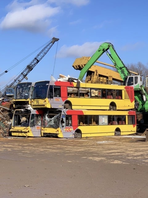 Dépollution VHU - Voitures - Bus - Tracteurs - Camions